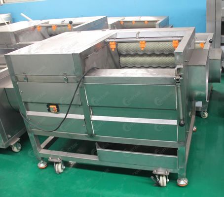 Wolle-rolle Schälmaschine-Blasen-Waschmaschinen-Gemüse-und Frucht-Reinigungs-Maschinen-Gemüseproduktlinie der Karotten-500kg/h